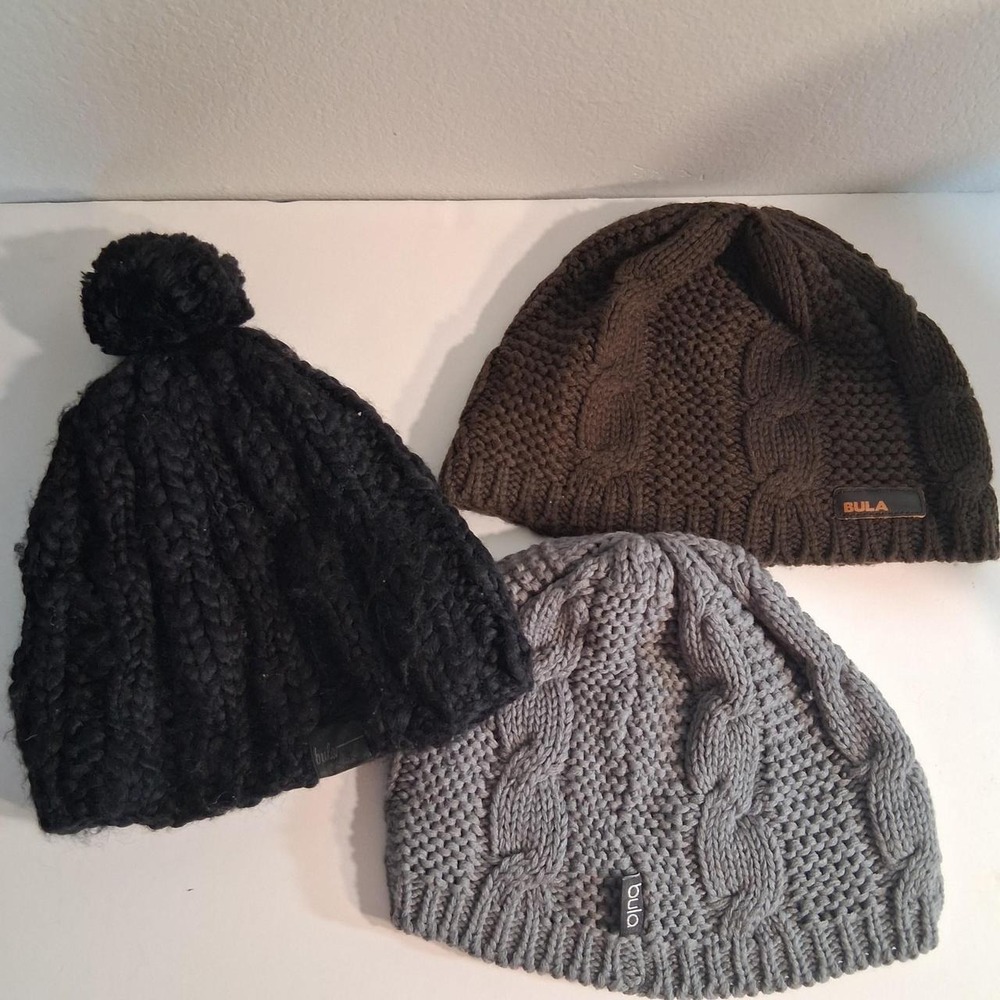 🌲 Bundle of 3 Vintage/Y2K Bula Cable Knit Beanies